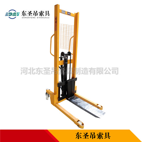 手動液壓堆高車供應廠家展示三款不同產品對比圖--河北東圣吊索具制造有限公司--小型攪拌機|石材夾具|液壓堆高車|手動叉車